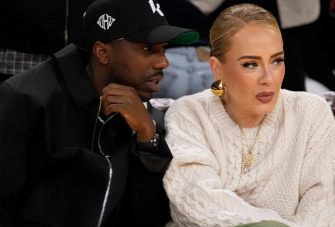 Η Adele επιβεβαιώνει τον αρραβώνα της με τον Rich Paul και δείχνει το δαχτυλίδι στους θαυμαστές της